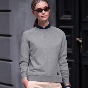 Women’s Georgetown – timeless luxury crew neck